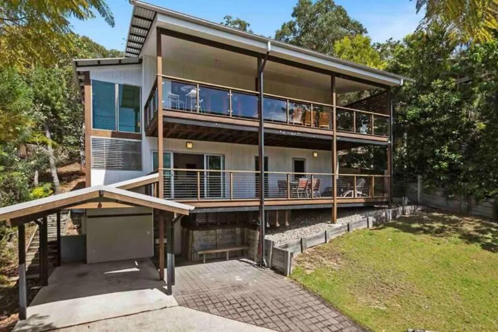 Treetops On Tramican - Ocean View - Sleeps 10 Point Lookout 0*,  Australië